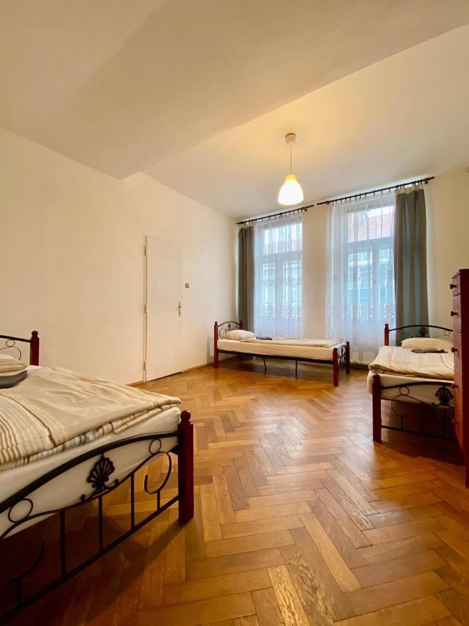 Spacious Cozy Apartments In Centre Praha Bagian luar foto