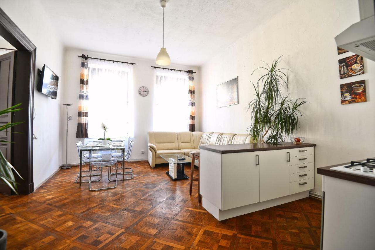 Spacious Cozy Apartments In Centre Praha Bagian luar foto