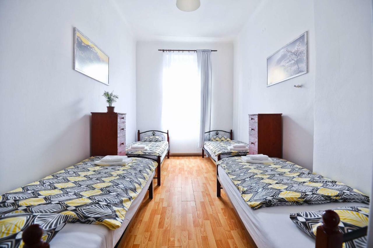 Spacious Cozy Apartments In Centre Praha Bagian luar foto